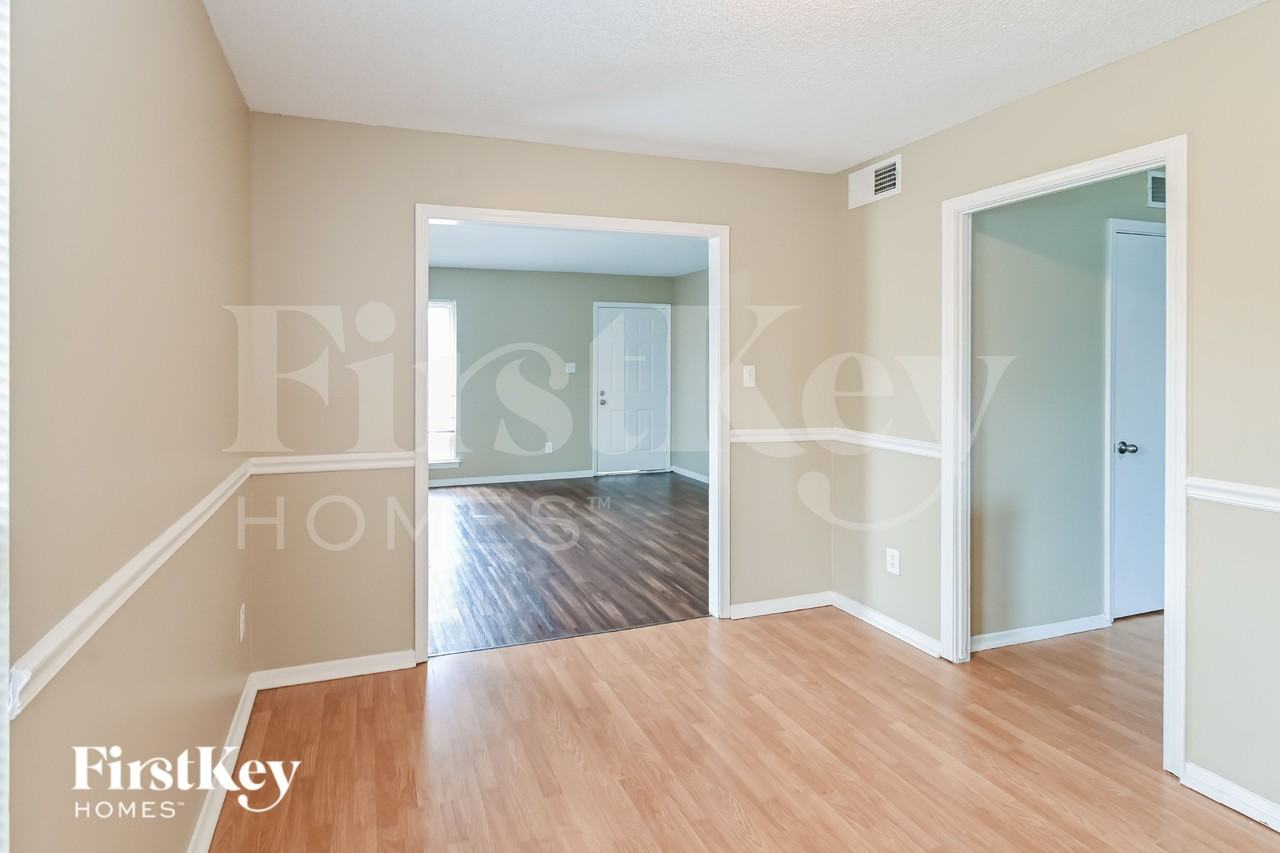 6630 Windflower Ln - Photo 5 of 16