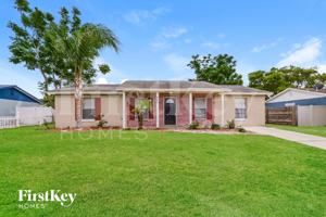 featured image of 660 Flagler Dr