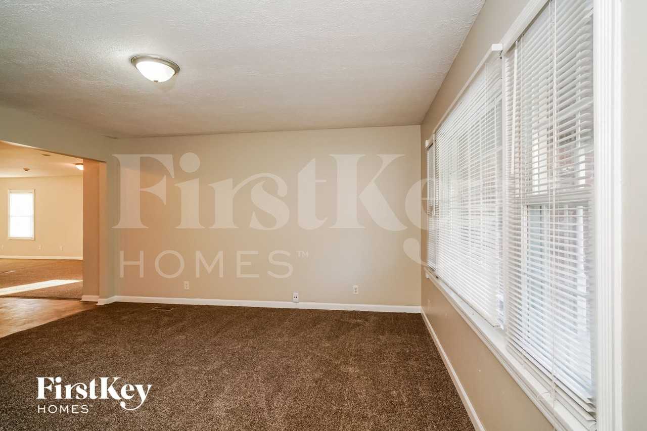 6440 W 15th St - Photo 4 of 15