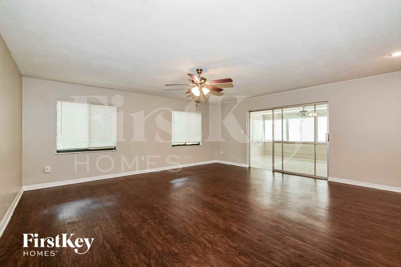 6314 Gamble Dr - Photo 3 of 19