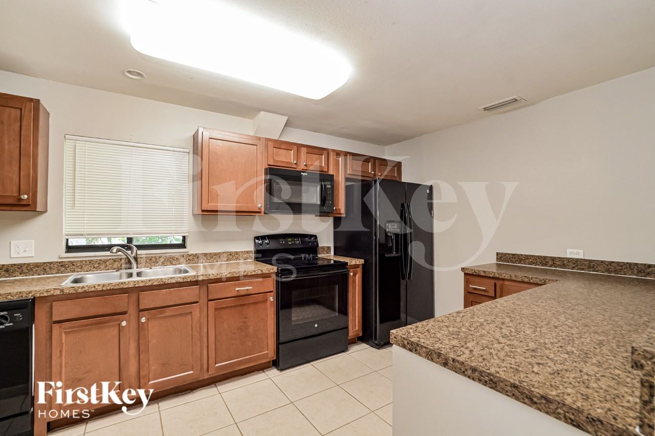 6314 Gamble Dr - Photo 6 of 19