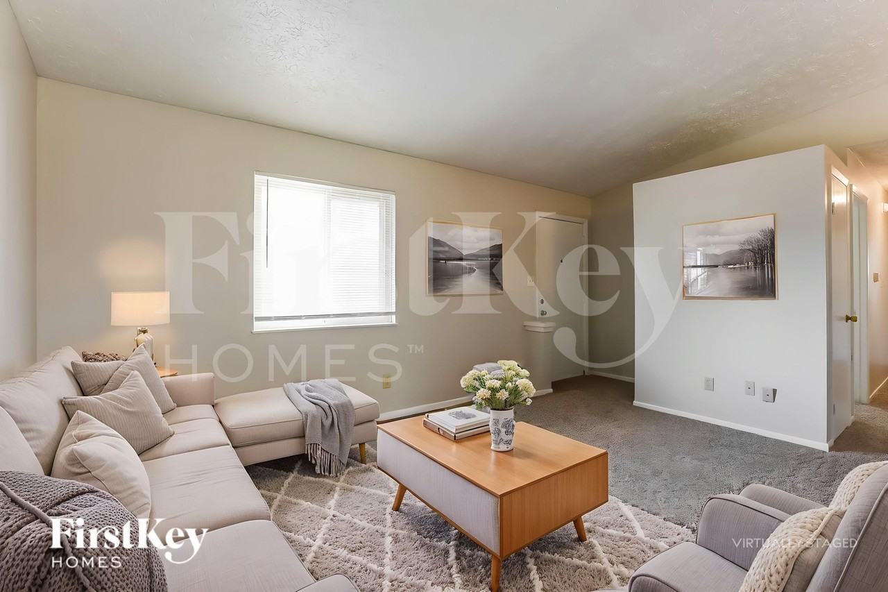 5607 Northport Dr - Photo 4 of 19