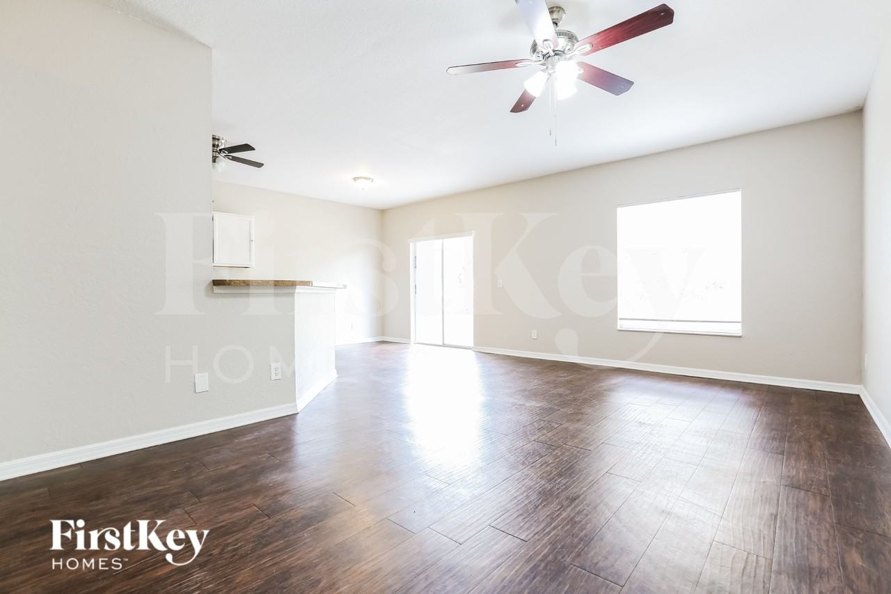 5210 Prime Ter - Photo 2 of 15