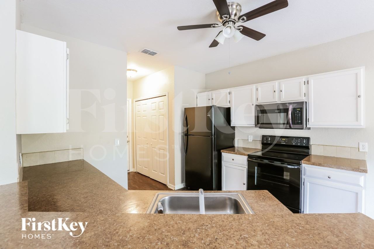 5210 Prime Ter - Photo 6 of 15