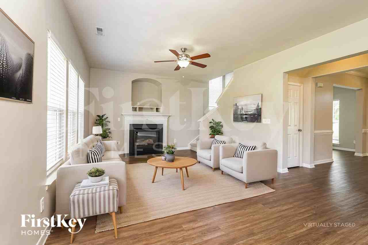 4204 Laurel Ridge Cir - Photo 3 of 19