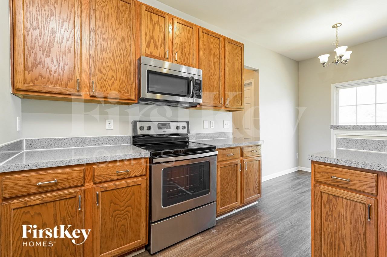 4204 Laurel Ridge Cir - Photo 7 of 19