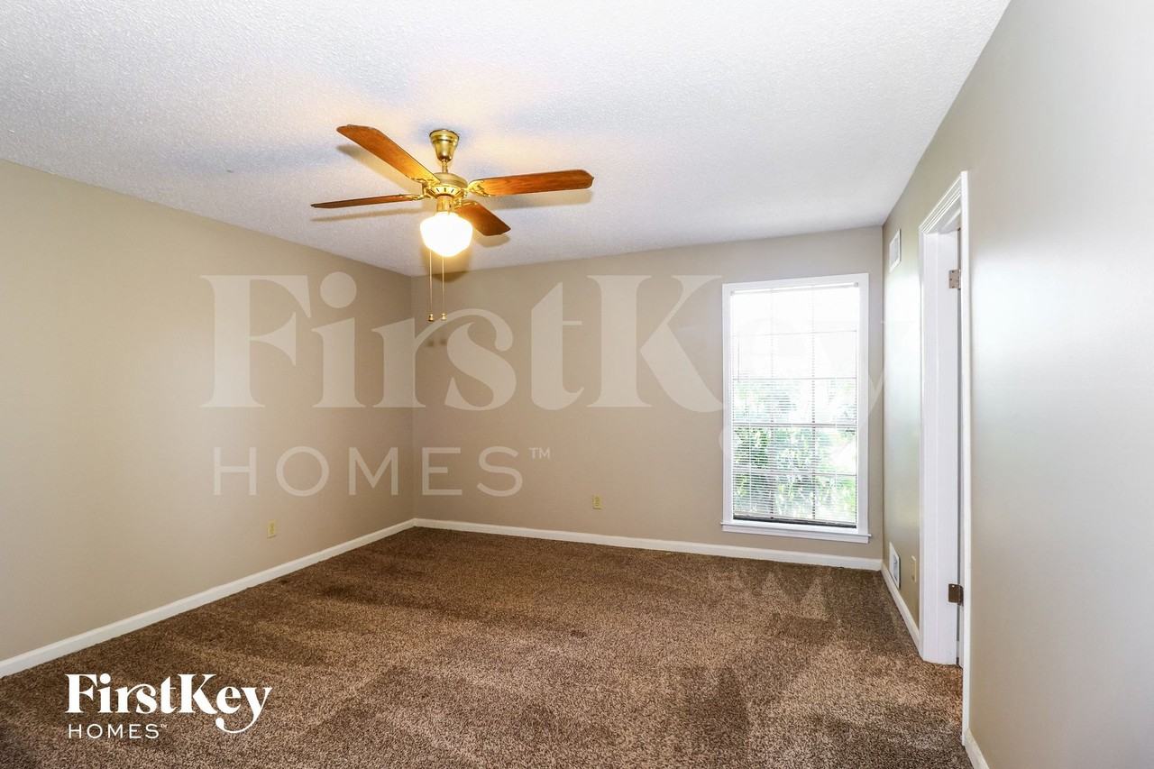 3828 Innsbrook Dr - Photo 7 of 15