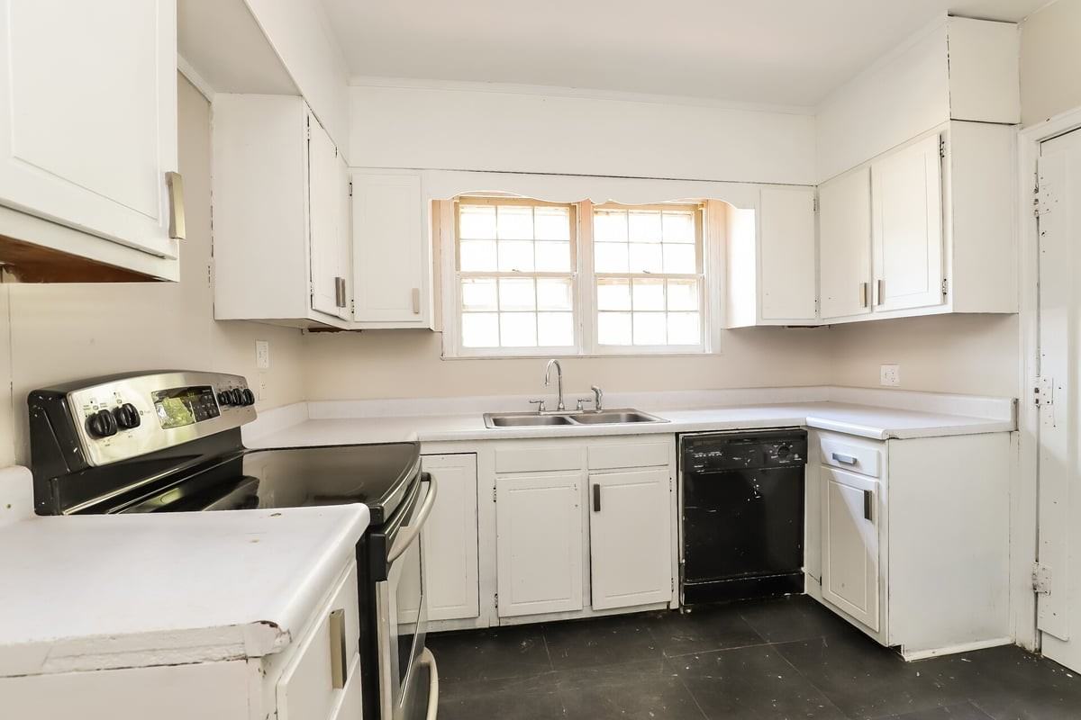 412 S Josephine Boyd St - Photo 5 of 15