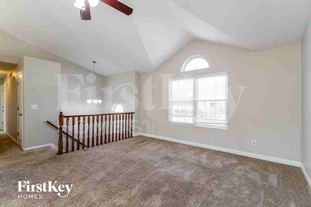 2214 Harmony Ct - Photo 4 of 15
