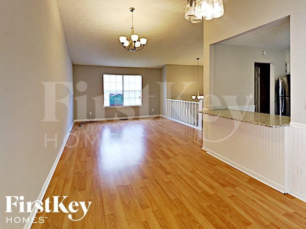 1340 Teaberry Cir - Photo 4 of 17