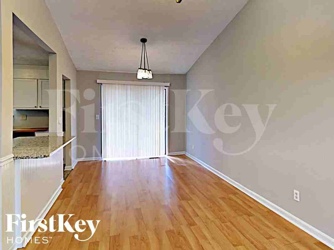 1340 Teaberry Cir - Photo 5 of 17