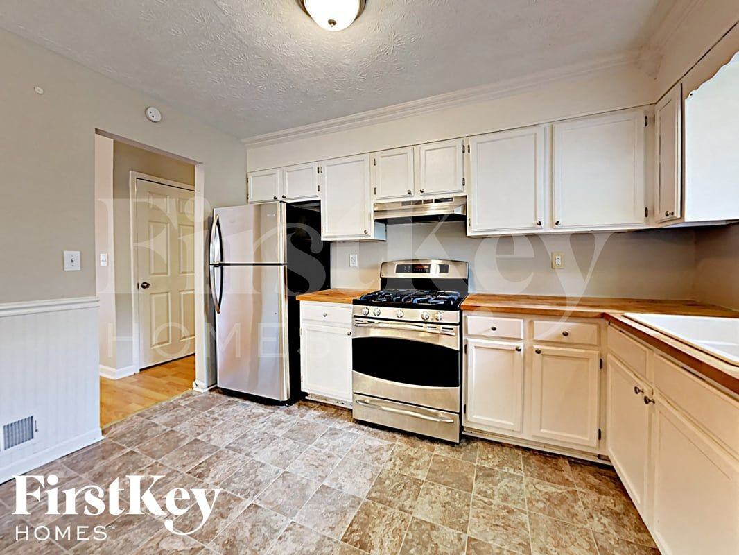 1340 Teaberry Cir - Photo 6 of 17