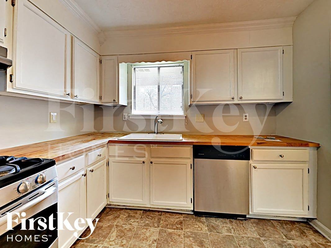 1340 Teaberry Cir - Photo 7 of 17