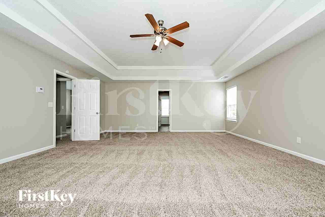 11768 Registry Blvd - Photo 6 of 15