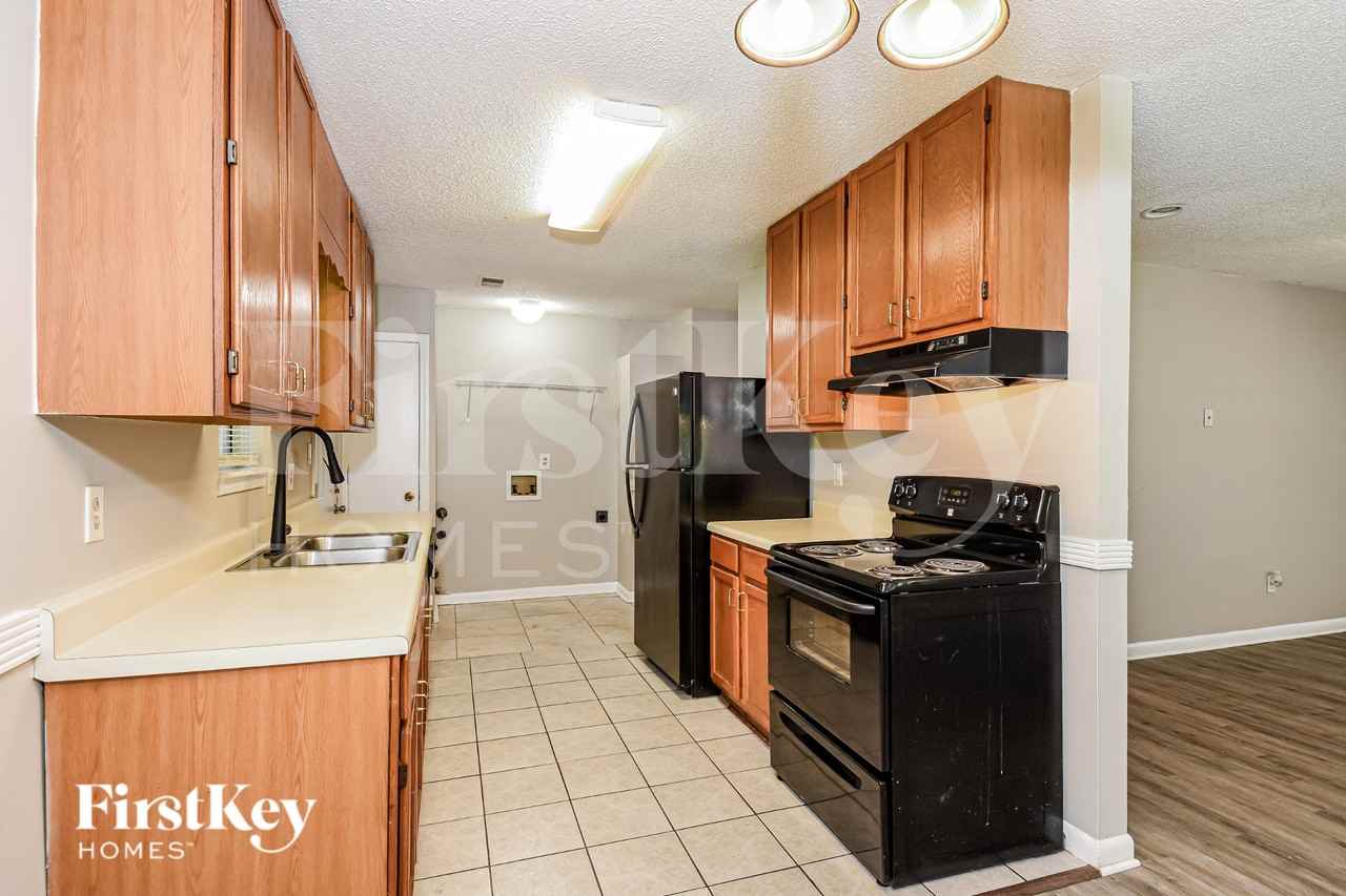 117 Whispering Pine Ln Ne - Photo 6 of 19