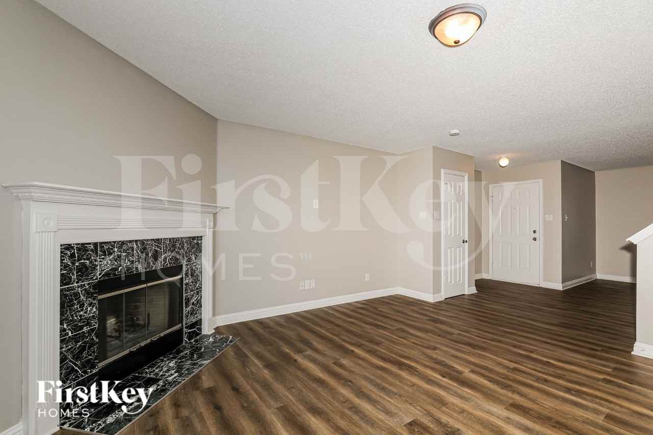 11420 Cuyahoga Dr - Photo 4 of 19