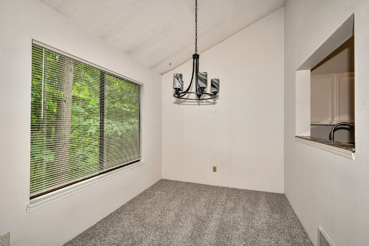 12721 Ne 129th Ct #305 - Photo 4 of 15