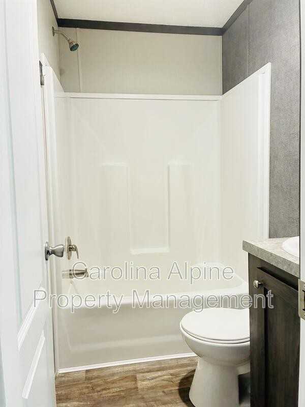 315 Starling Ln - Photo 7 of 21