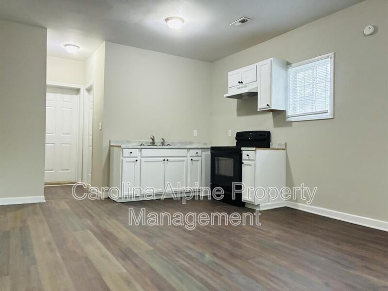 819 Buffalo St #B - Photo 2 of 12