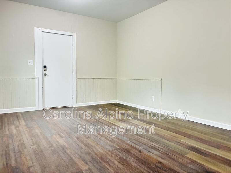 819 Buffalo St #B - Photo 7 of 12