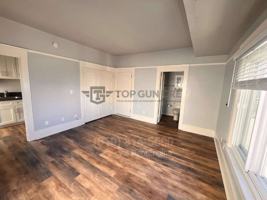 featured image of 134 W Hawthorn St #17
