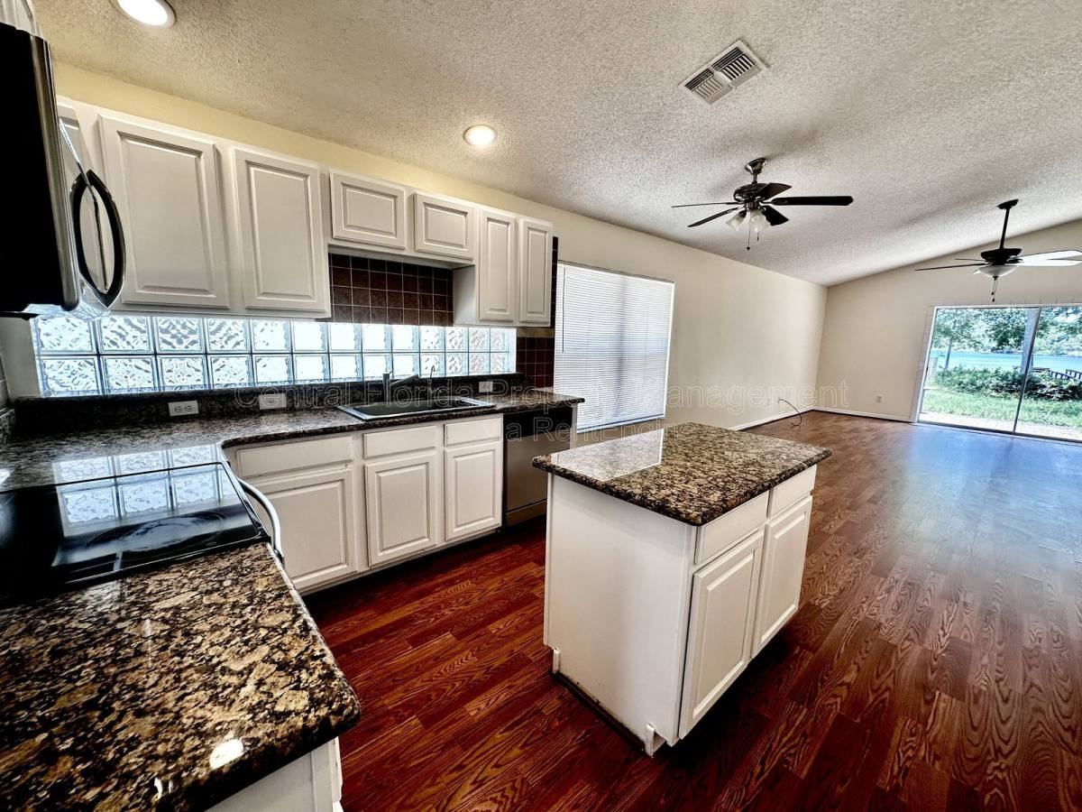 9217 Telfer Run - Photo 3 of 10