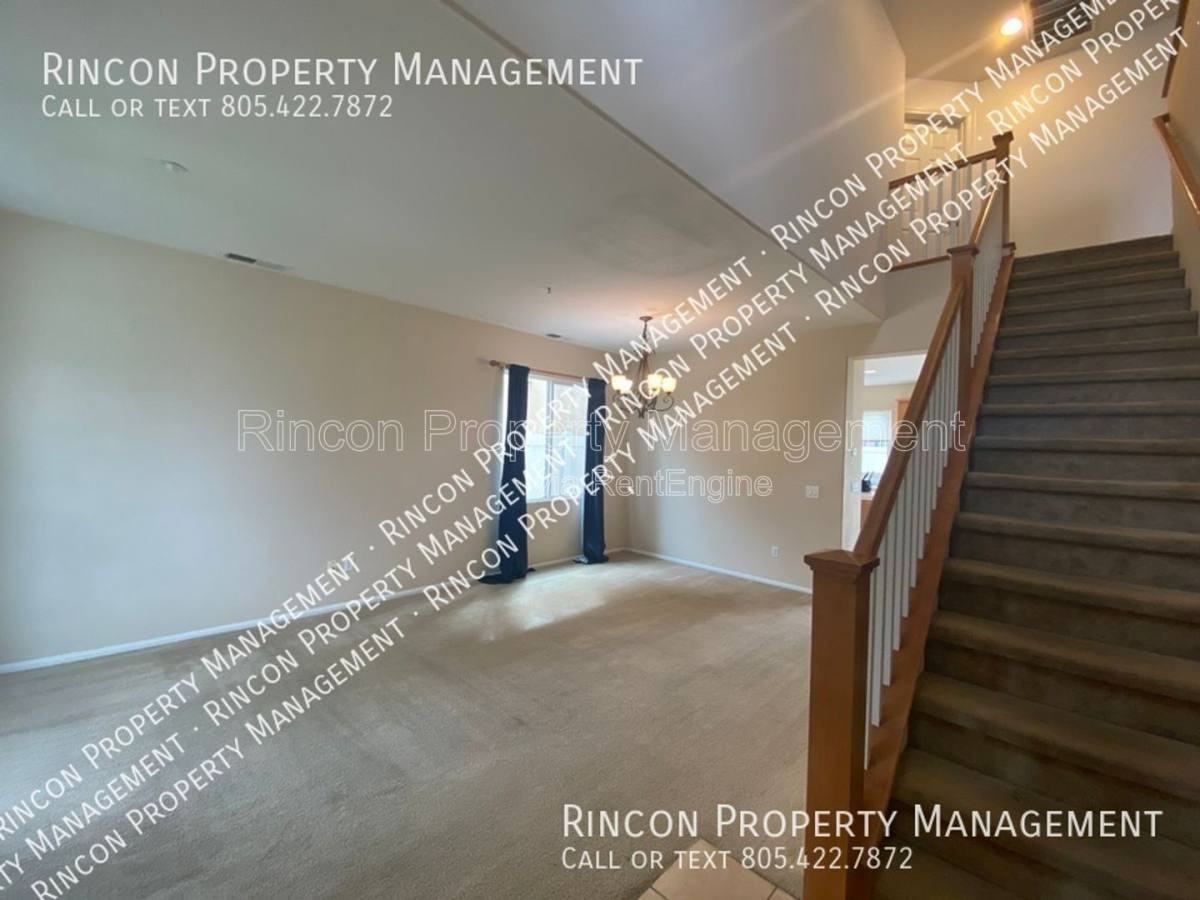 2922 Dunkirk Dr - Photo 2 of 10