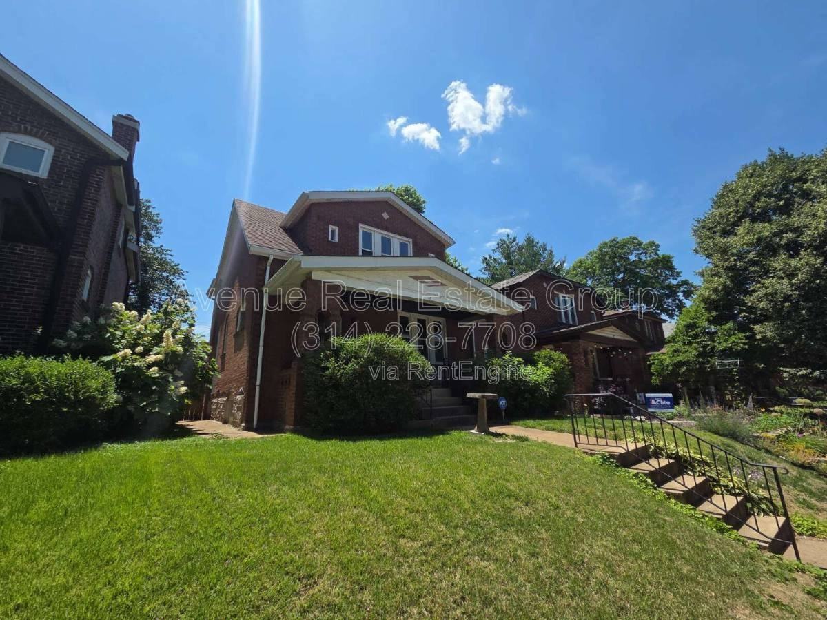 4114 Alma Ave - Photo 3 of 10