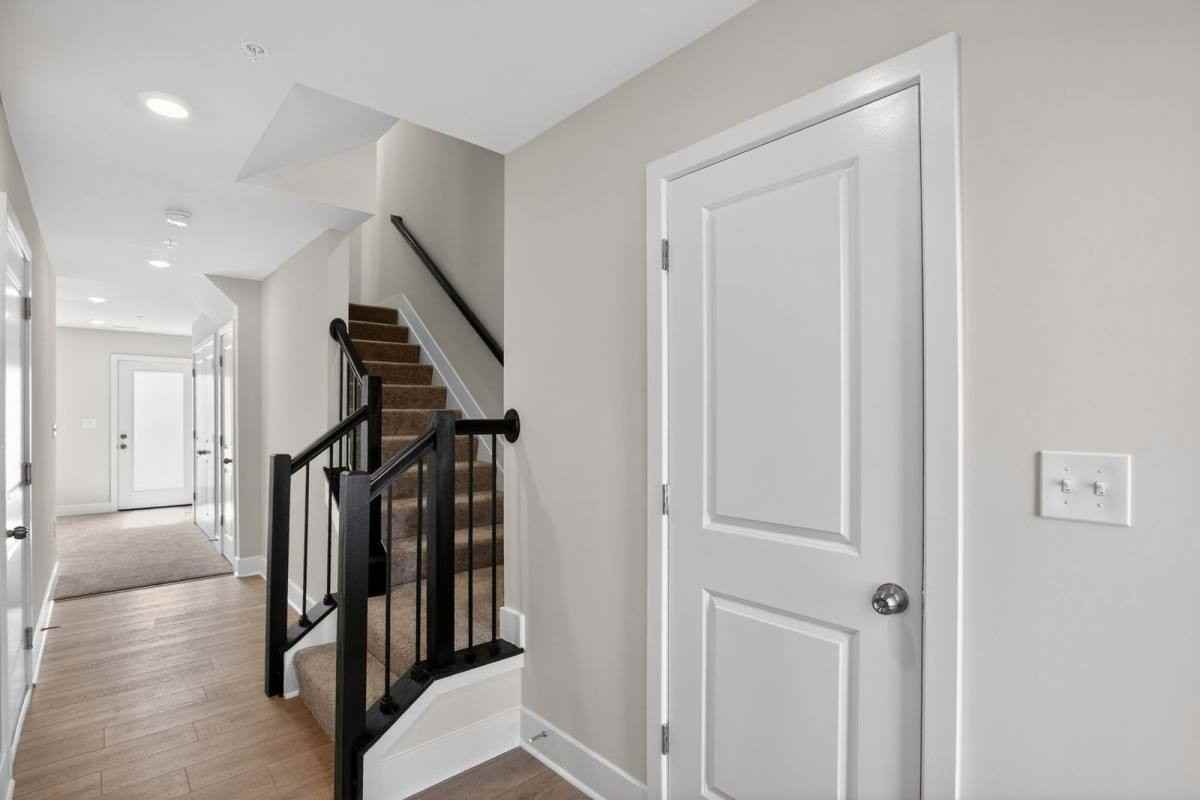 5527 Aberdeen Pl - Photo 3 of 10
