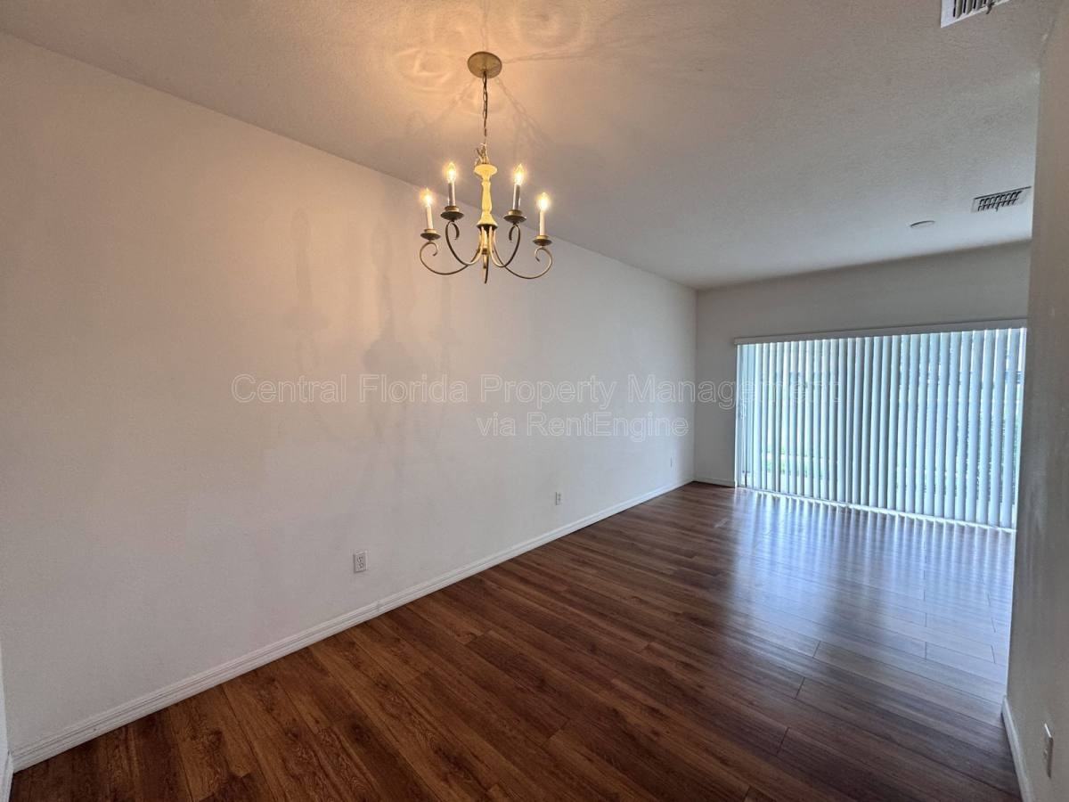 10735 Savannah Wood Dr #208 - Photo 3 of 10
