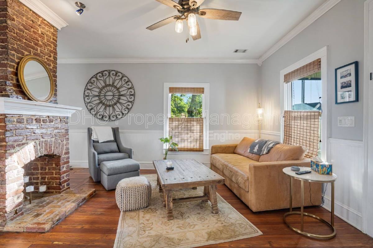 10 Smith St Nw - Photo 2 of 10