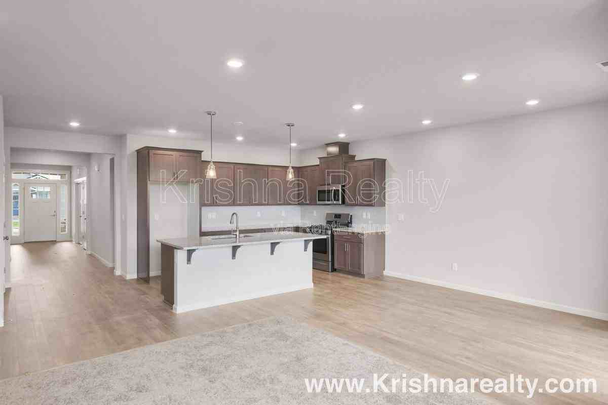 1115 Se 32nd Ave - Photo 7 of 10