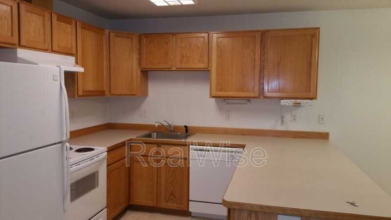 933 Ne Hidden Valley Dr - Photo 3 of 14