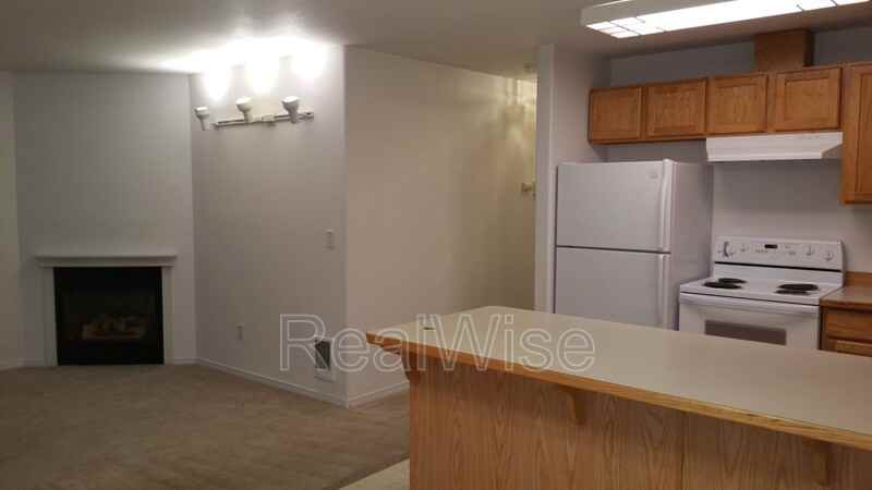 933 Ne Hidden Valley Dr - Photo 7 of 14