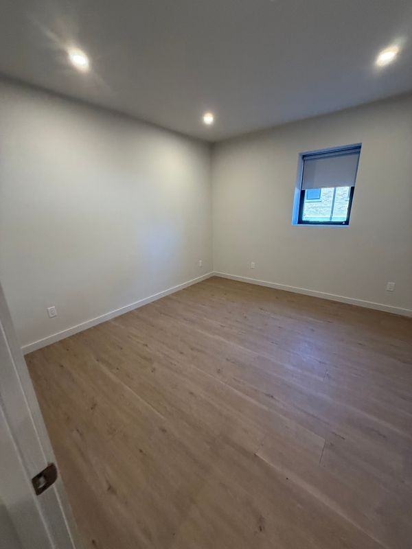 24 8th St ##1d - Photo 4 of 9