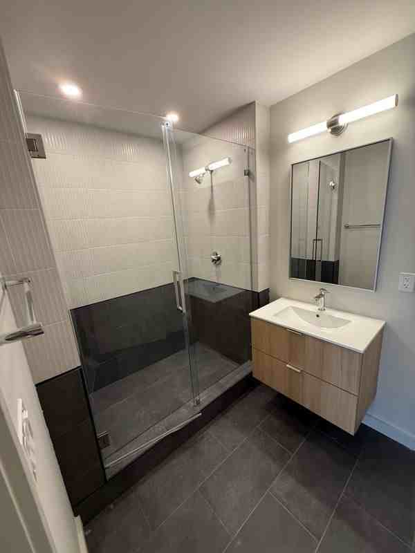 24 8th St ##3a - Photo 3 of 6