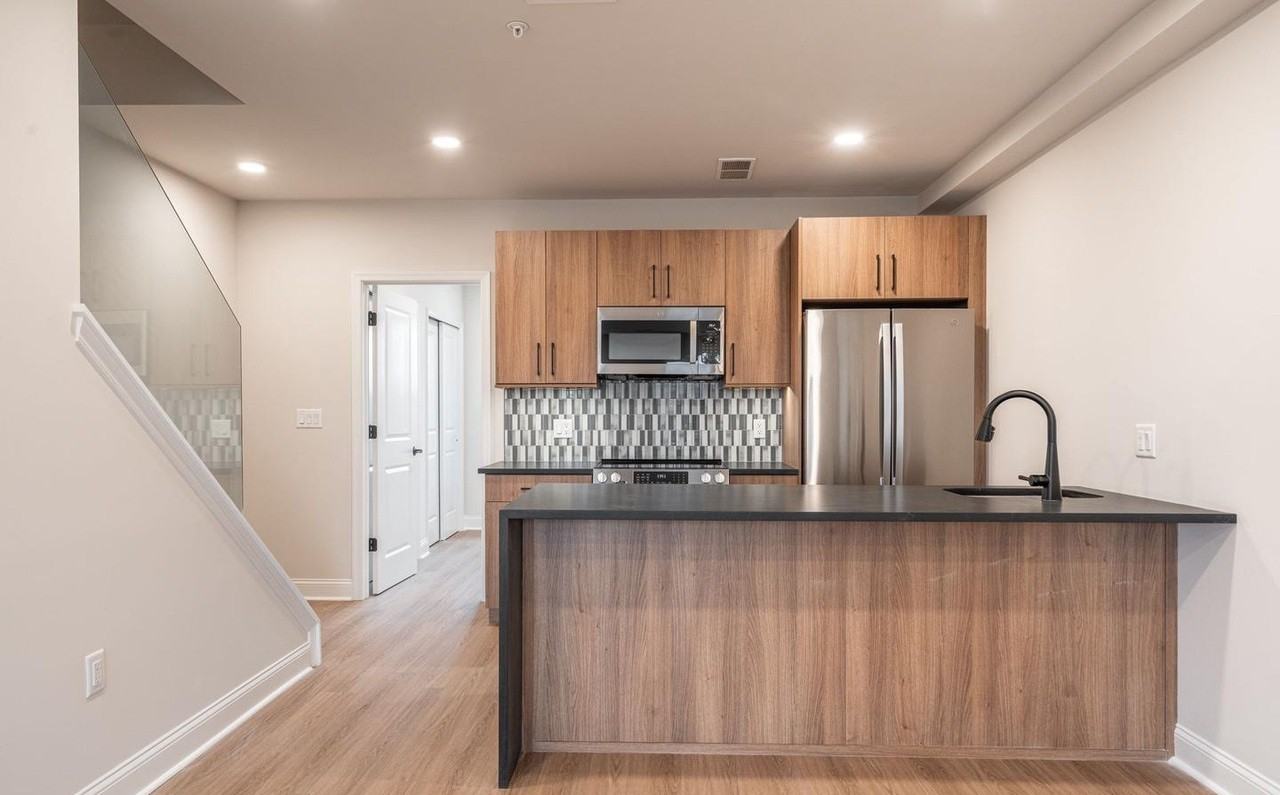 4090 Leslie Ln - Photo 5 of 23