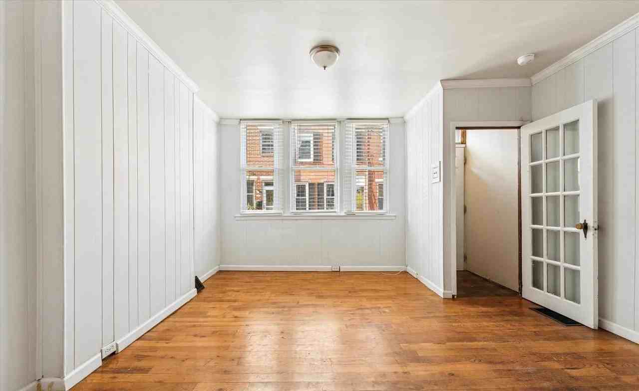 729 S Smedley St - Photo 2 of 23