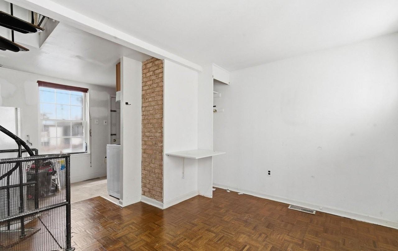 1625 Addison St - Photo 3 of 15