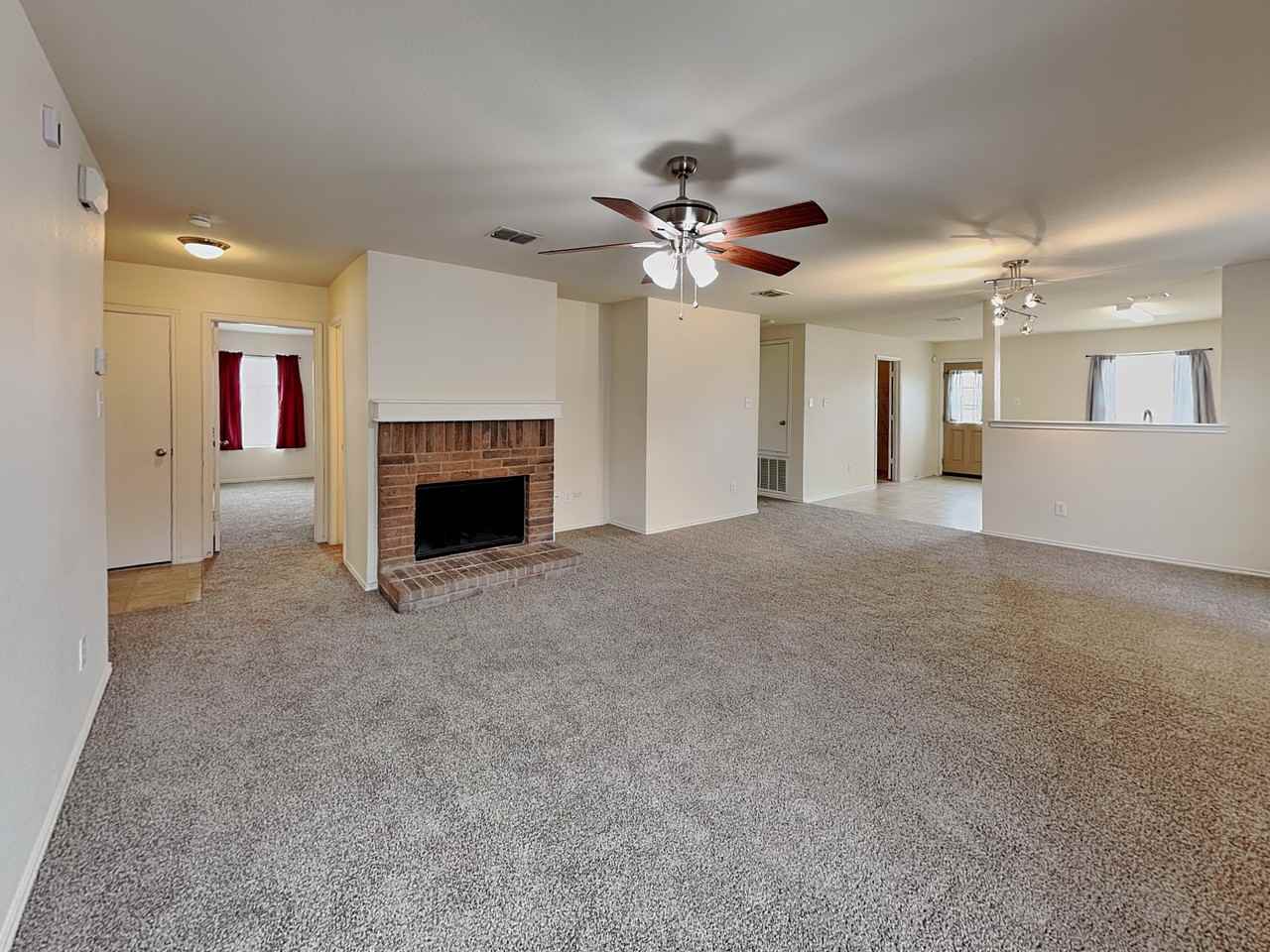 708 Moss Glen Trl - Photo 2 of 16