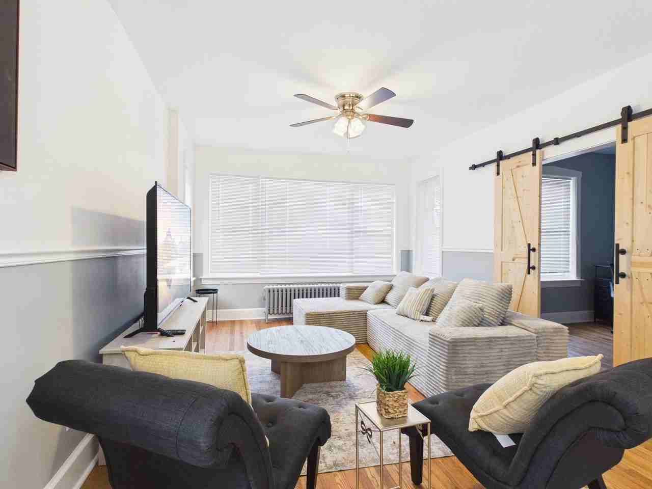 2721 Camino Del Mar - Photo 3 of 18