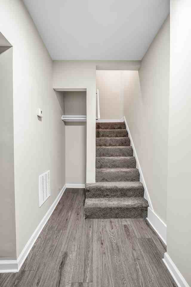5124 Craig Ave #6 - Photo 5 of 12