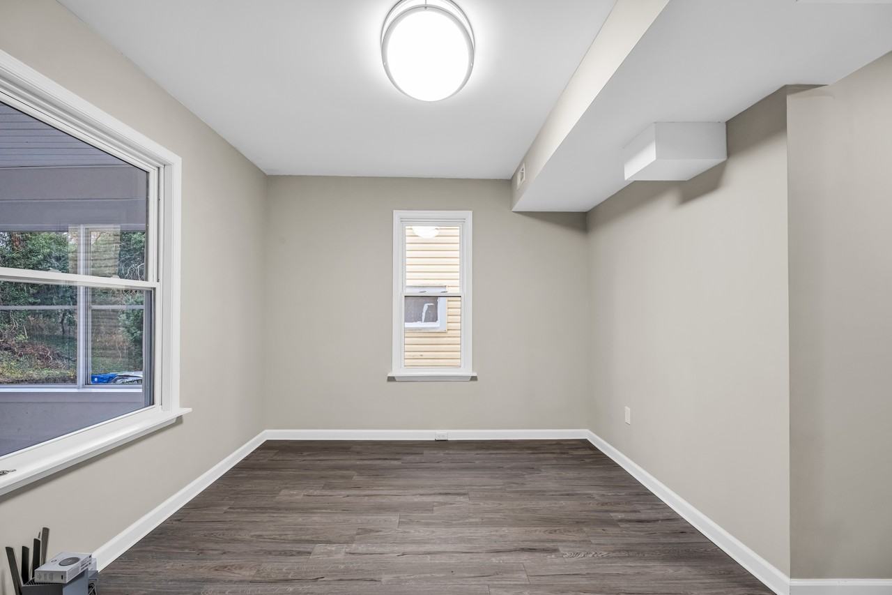 5124 Craig Ave #6 - Photo 6 of 12