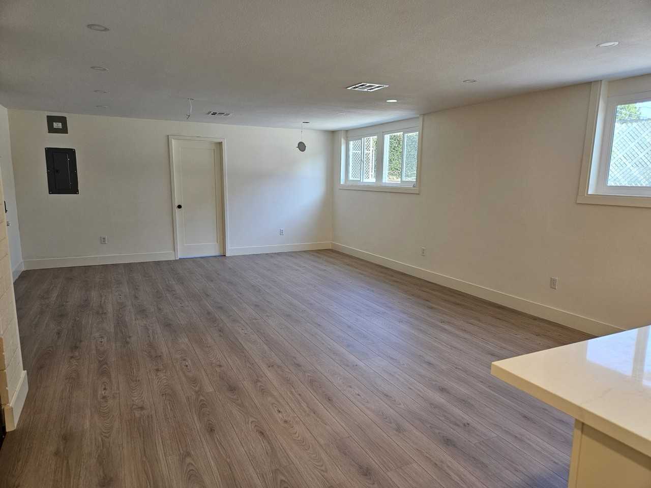 3657 Broadmoor Blvd - Adu/apartment #ADU - Photo 3 of 29