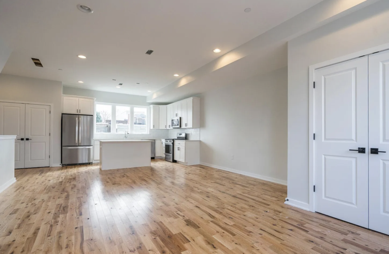 2534 Alter St - Photo 3 of 10