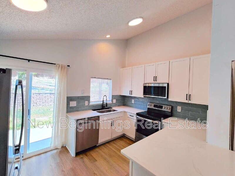 5560 Montgomery Ter - Photo 6 of 27