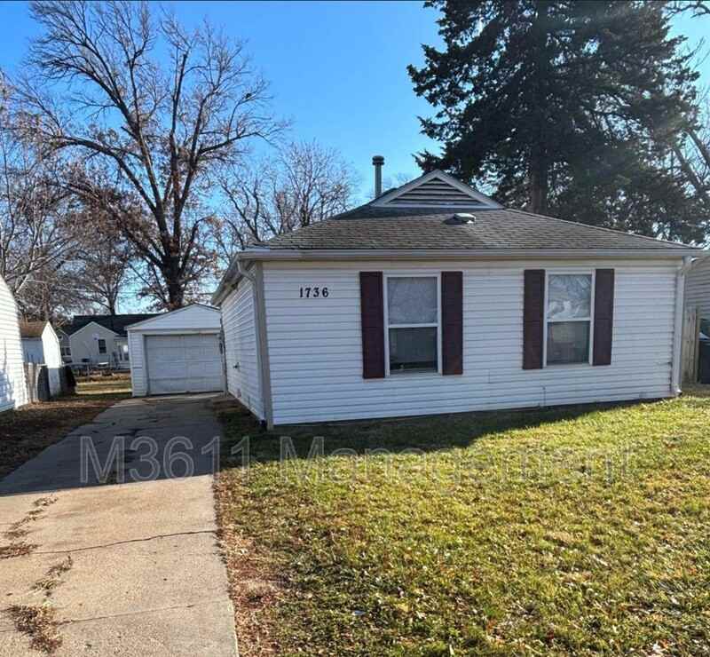 1736 N 24th St - Photo 4 of 5