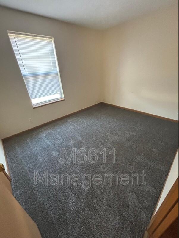 1736 N 24th St - Photo 5 of 5