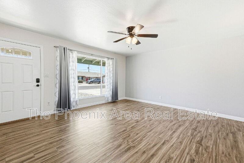 8322 E Granada Rd - Photo 7 of 37