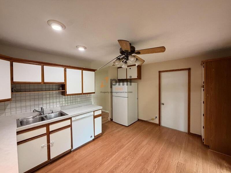 7726 Durbin St - Photo 4 of 17